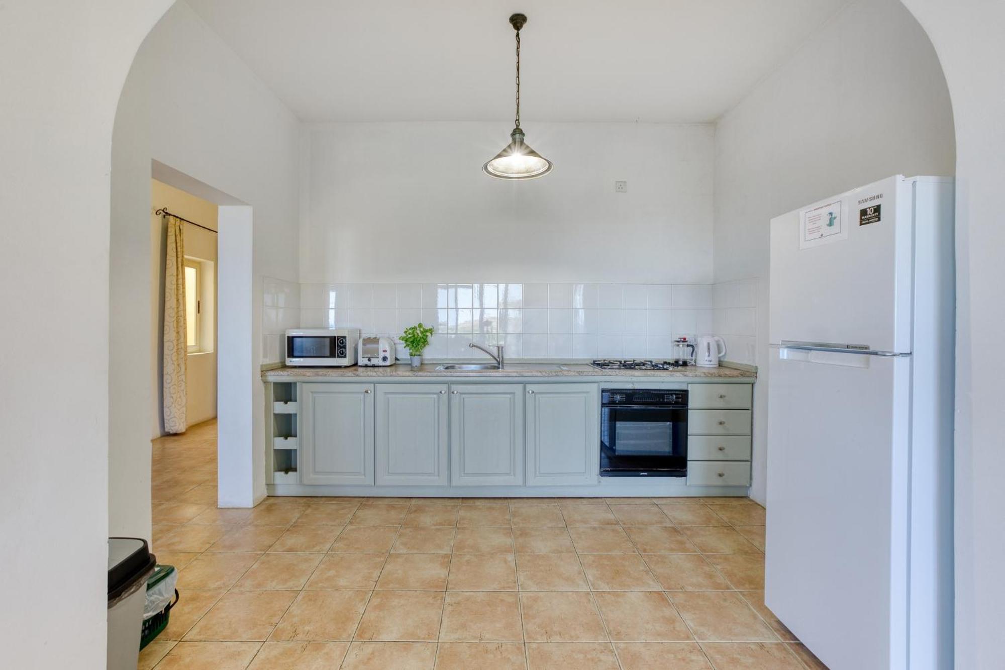Ta Frenc Apartments Ghasri  Luaran gambar