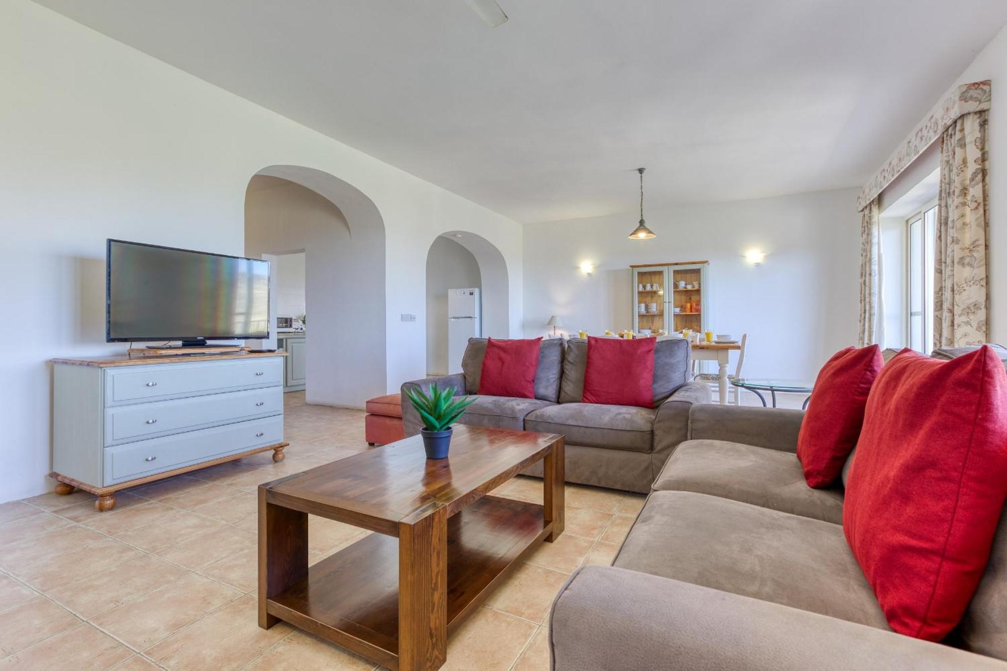 Ta Frenc Apartments Ghasri  Luaran gambar